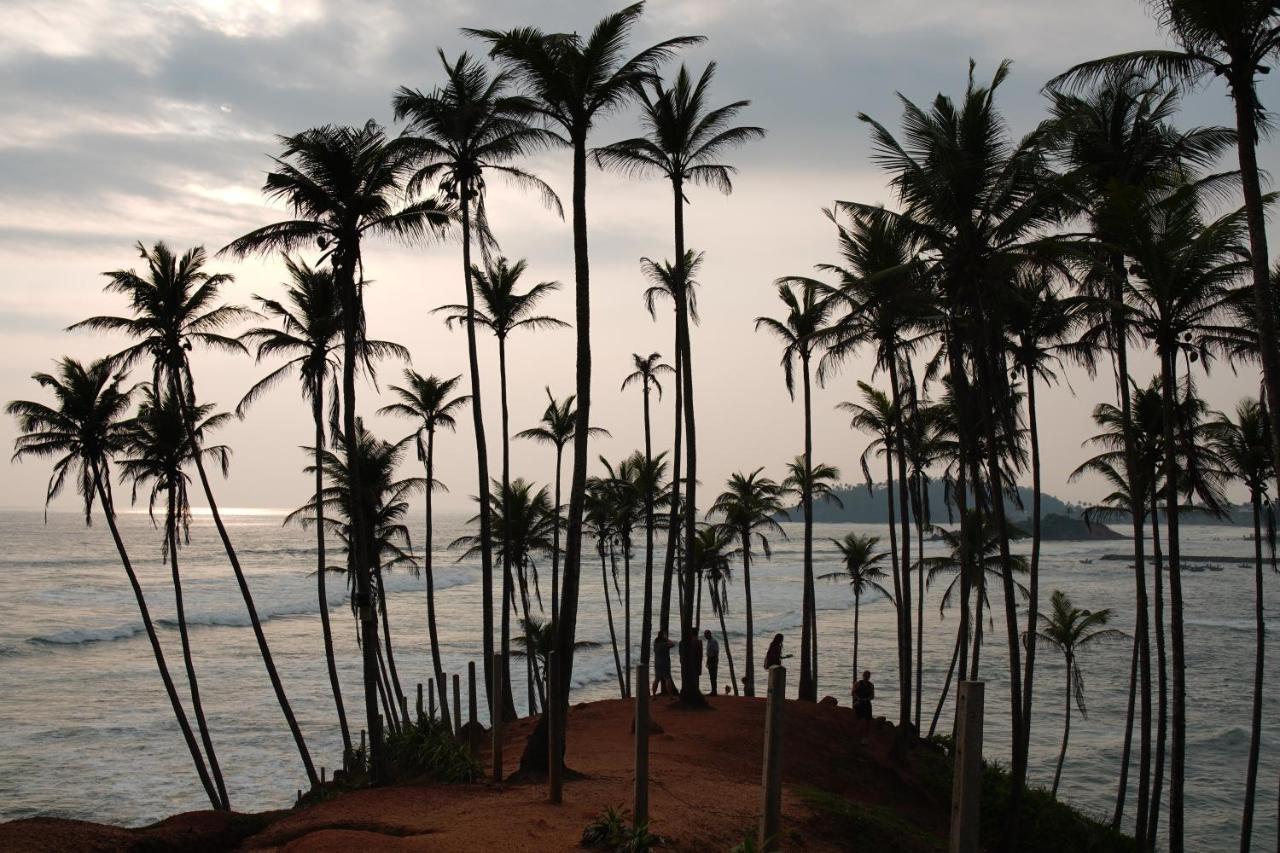 Turtle Bay Beach Resort Mirissa Eksteriør bilde